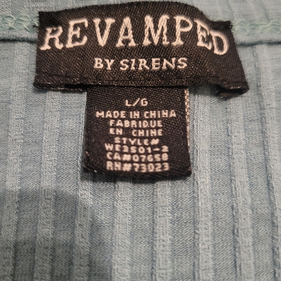 Sleeveless Bodycon Dress - Picture 3 of 4